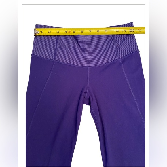 Lululemon Gather & Crow Crop 21" Size M/L - Picture 9 of 11